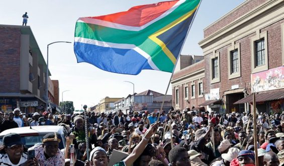 Südafrika: Proteste gegen illegale Einwanderung und Regierungspolitik