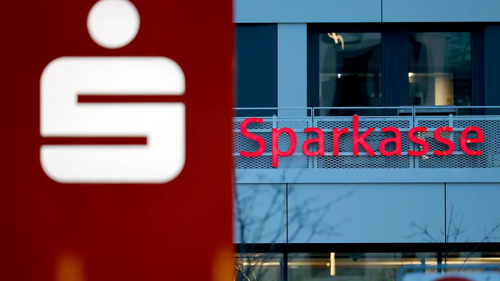 Teure Sparkassenkonten und ihr Mehrwert