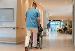 Landkreistag fordert stärkere Beteiligung erwachsener Kinder an Pflegekosten
