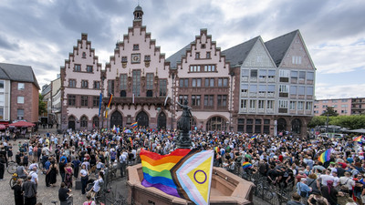 Nach dem Anschlag in Berlin: Kontroversen und Forderungen