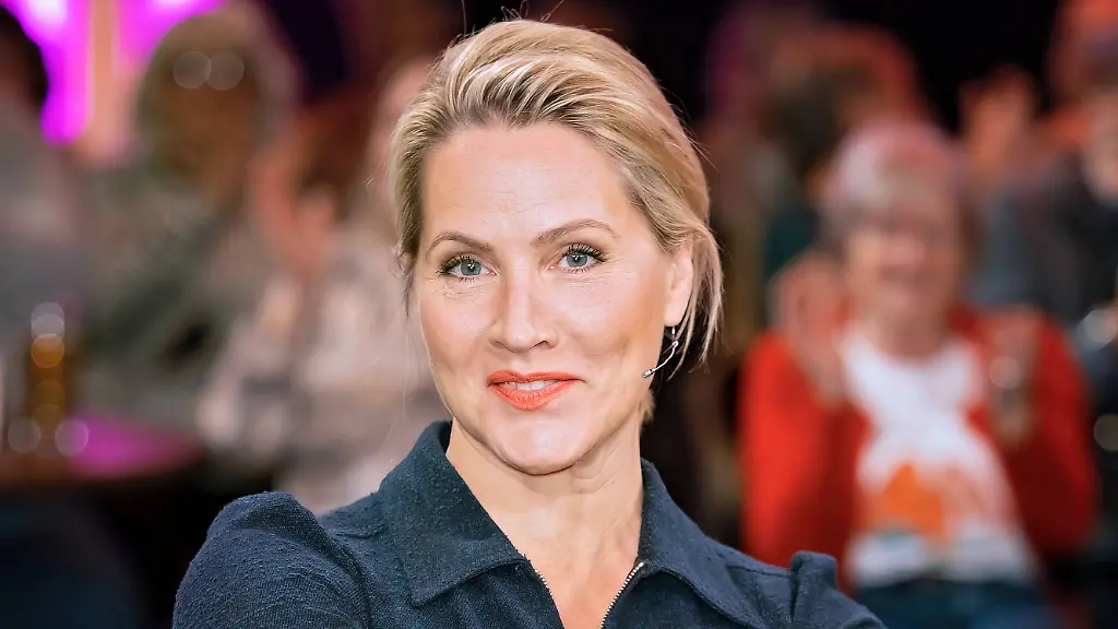 Judith Rakers übergibt ihre Farm an neue Besitzerin