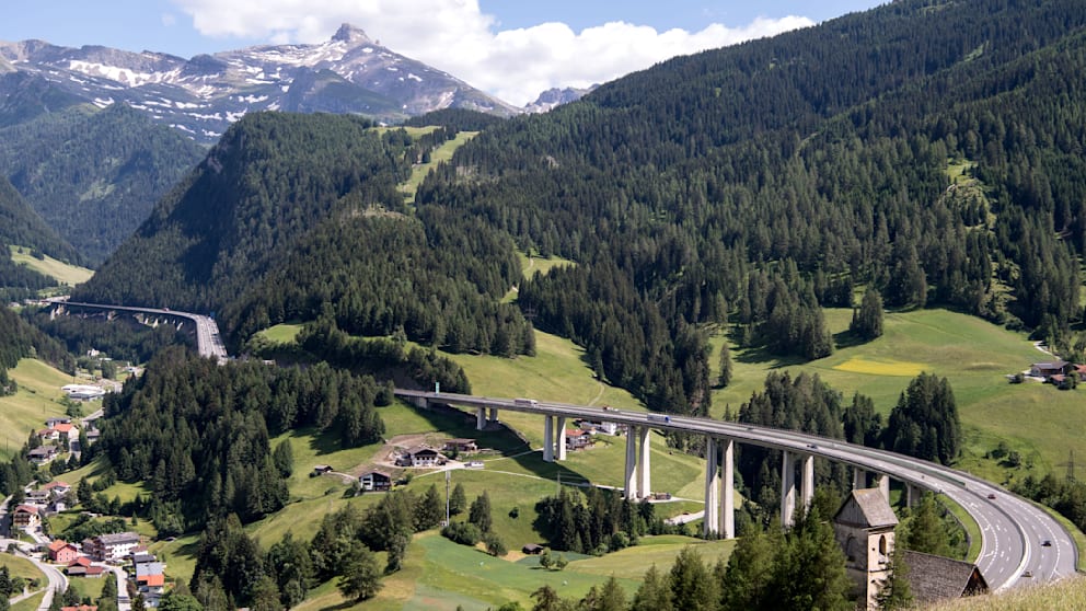 Österreichs Innenminister über die hohen Mautgebühren