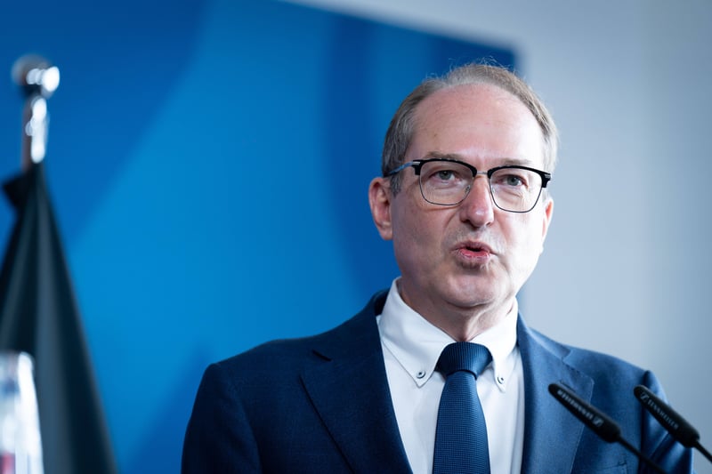 Warum vieles für Dobrindt als Spahn-Nachfolger spricht
