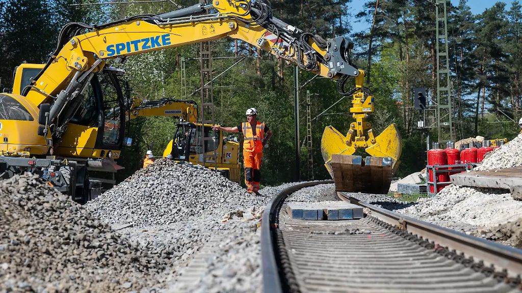 Verspätete Wiedereröffnung der Bahnstrecke Nürnberg-Regensburg