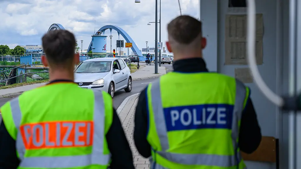 Deutschland verlängert Grenzkontrollen aufgrund der Lage in Ceuta