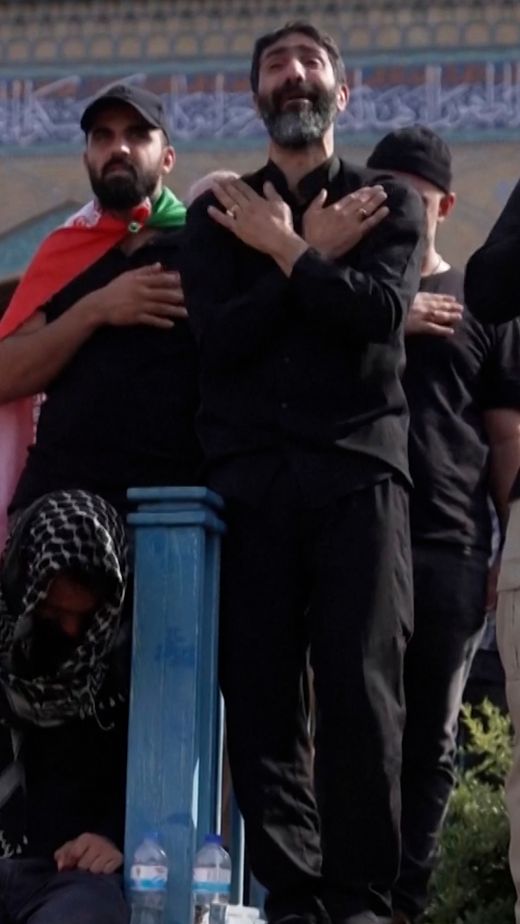 Großkundgebung in Teheran: Trauer um den obersten Führer