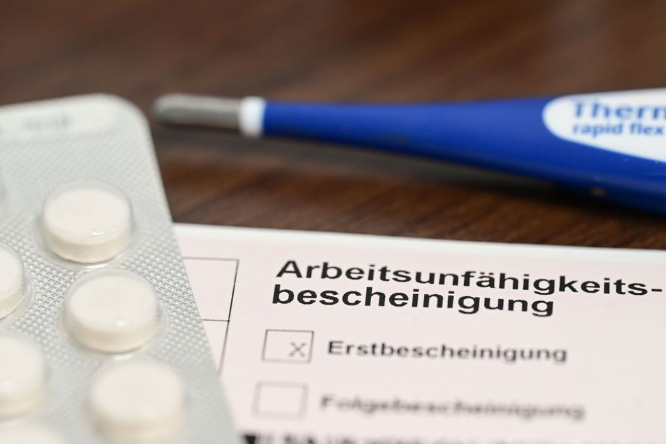 Kontroverse um strengere Krankschreibungsregeln in Deutschland