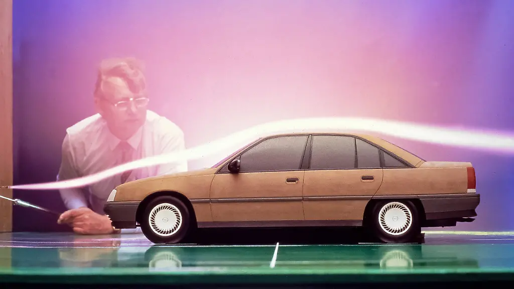 Der Opel Omega: 40 Jahre seit der Zeitenwende