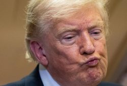 Trump droht der EU nach Milliardenstrafe gegen Google mit Zöllen