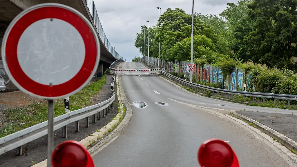 Verkehrsminister warnt vor weiteren Brückensperrungen
