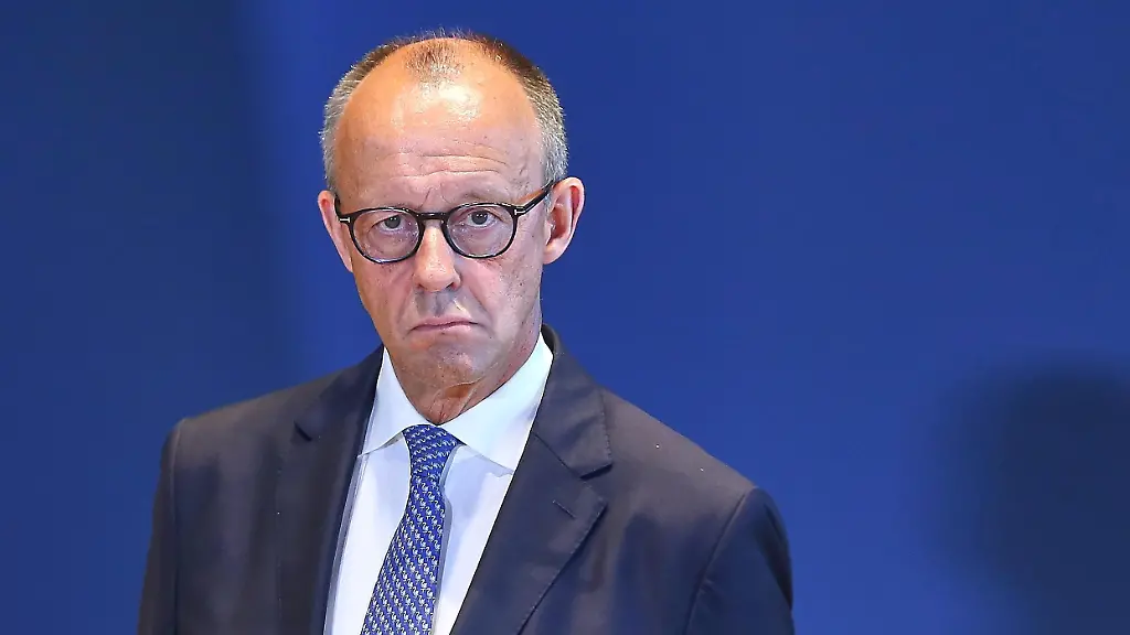Friedrich Merz: Ein Neustart mit Hindernissen