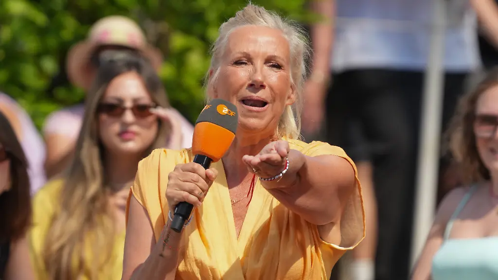 Andrea Kiewel entschuldigt sich für unbedachte Äußerung im ‘Fernsehgarten’