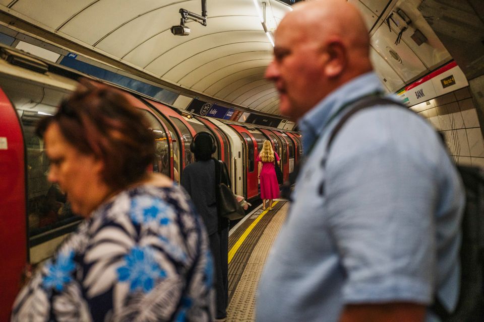 Whistleblower deckt Asbestgefahr in der Londoner U-Bahn auf