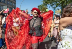 Hunderttausende feiern beim Berliner CSD