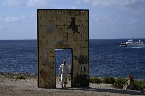 Papst Leo XIV. gedenkt der ertrunkenen Migranten auf Lampedusa