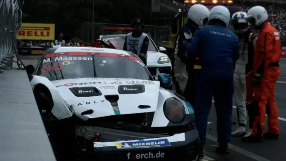 Porsche Carrera Cup: Unfälle und Meisterschaftszweikampf am Norisring