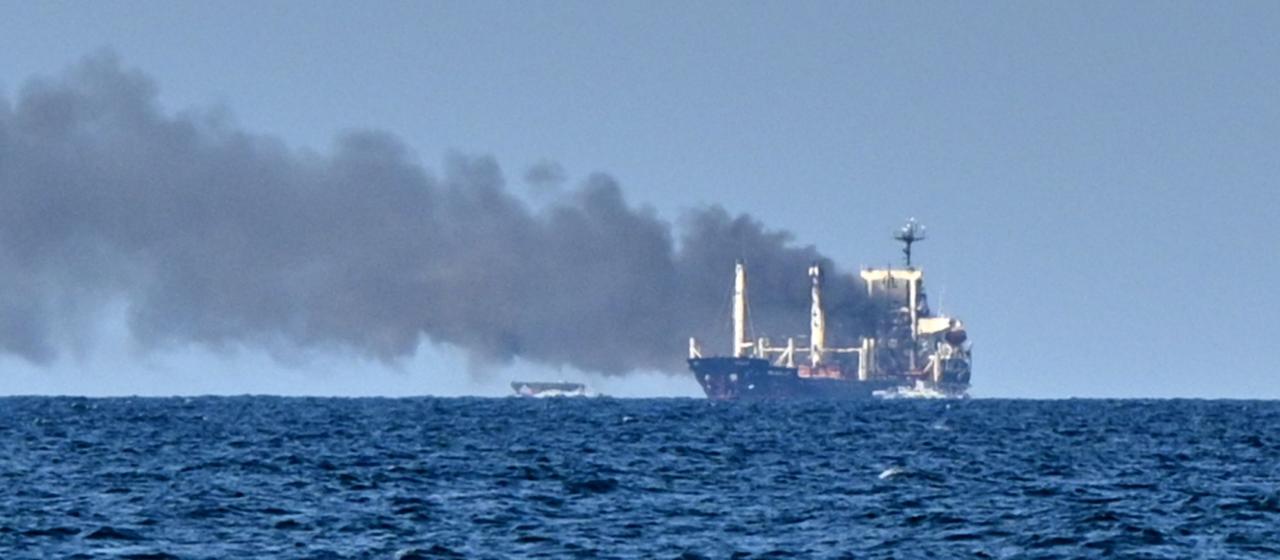 Russischer Angriff auf Frachter und Luftangriff in Saporischschja