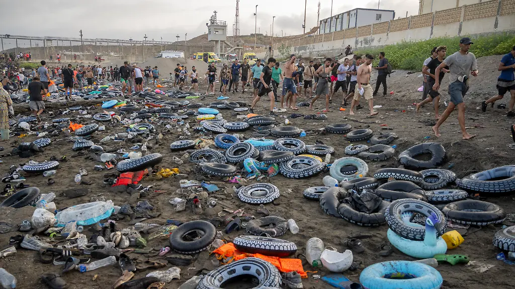 Frankreich verstärkt Grenzkontrollen wegen Migrantenandrang in Ceuta