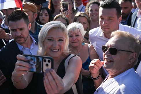 Gerichtsurteil zu Marine Le Pen: Unterstützung von Bardella