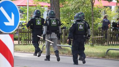 Messerangriff in Regensburger Bank: Ein Mensch in Lebensgefahr