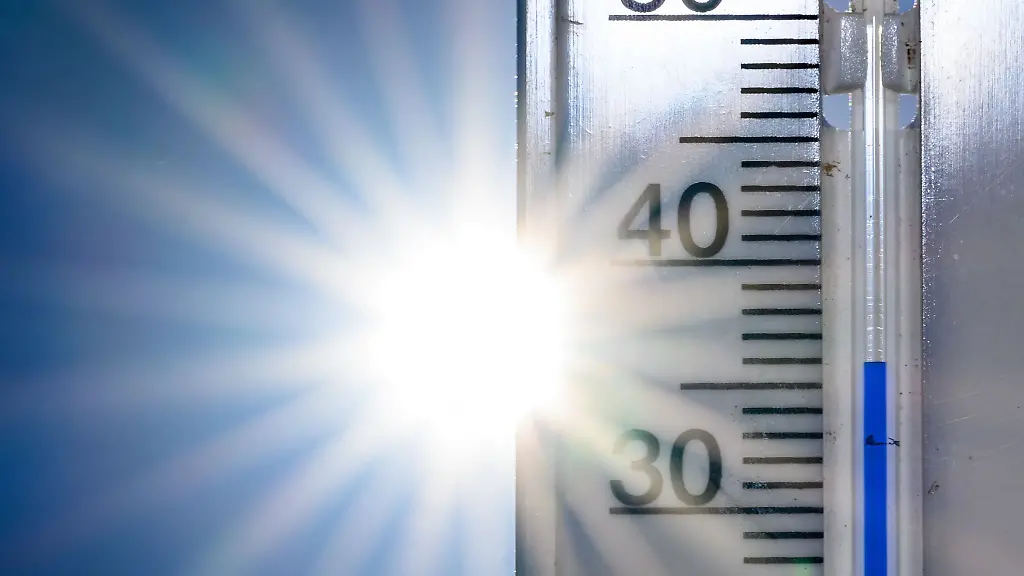 Hitzewelle überrollt Deutschland: Temperaturen erreichen Spitzenwerte