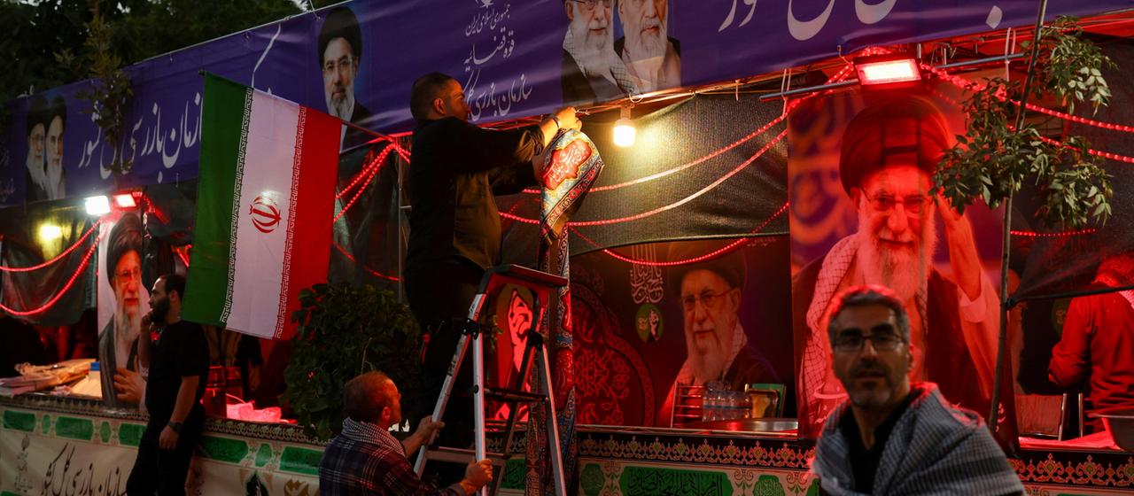 Iran: Trauerfeier für Ali Chamenei als Machtdemonstration