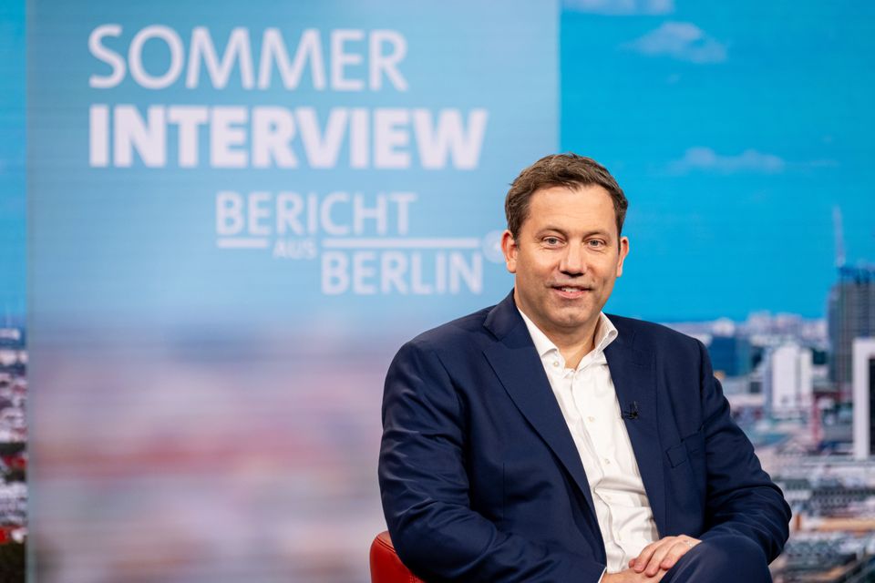 Lars Klingbeil verteidigt Reformpaket und fordert pragmatische Umsetzung der Krankschreibungsregeln
