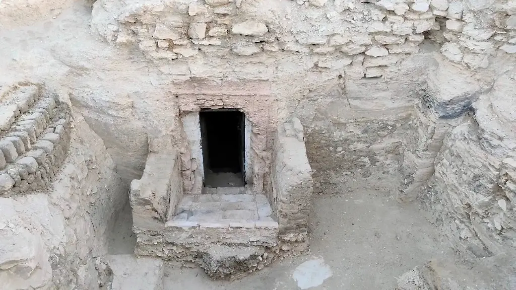 Archäologische Entdeckung in Luxor: 3000 Jahre alte Grabstätte enthüllt