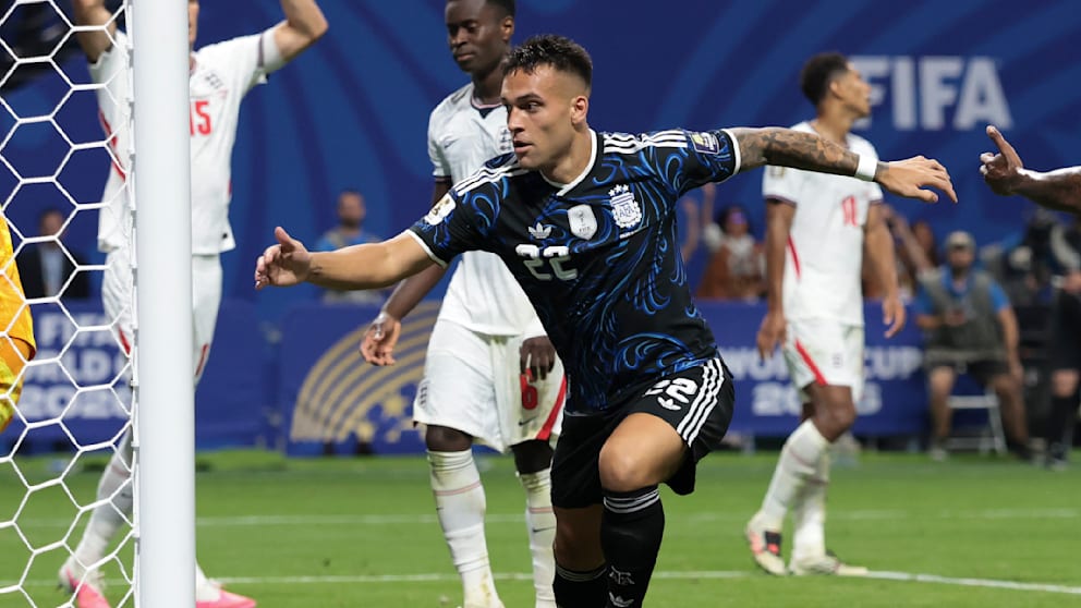 Argentinien Erreicht WM-Finale dank MartÍnez’ Später Kopfball