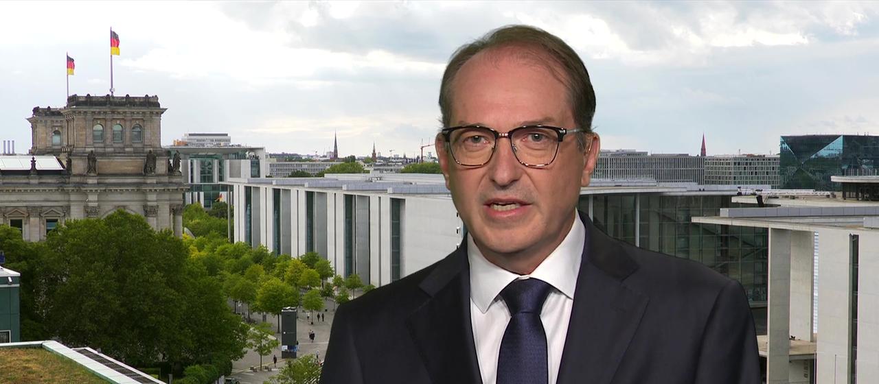Präventivmaßnahmen für Gefährder: Dobrindts Forderungen