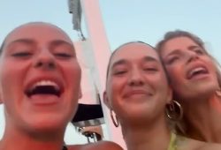 Partyspaß auf Ibiza: Tennis-Star Kostyuk feiert mit Caro Daur und Eva Lys