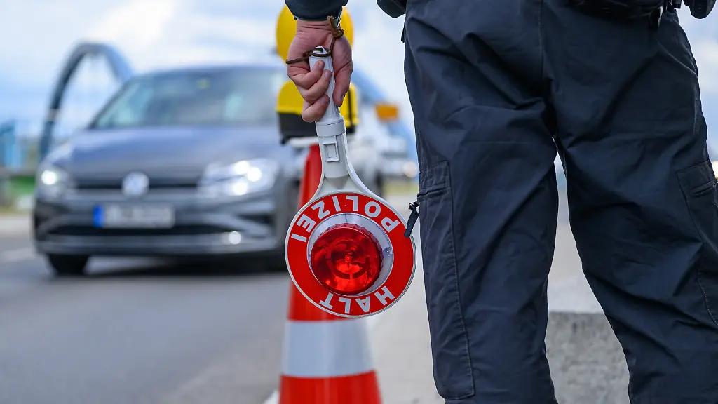 Dobrindt lobt die Migrationswende