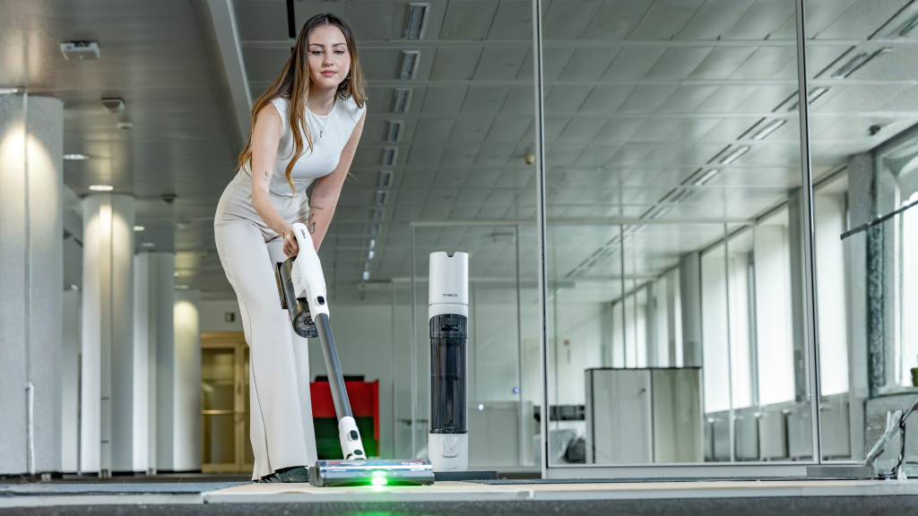 Akkustaubsauger mit Absaugstationen im Test
