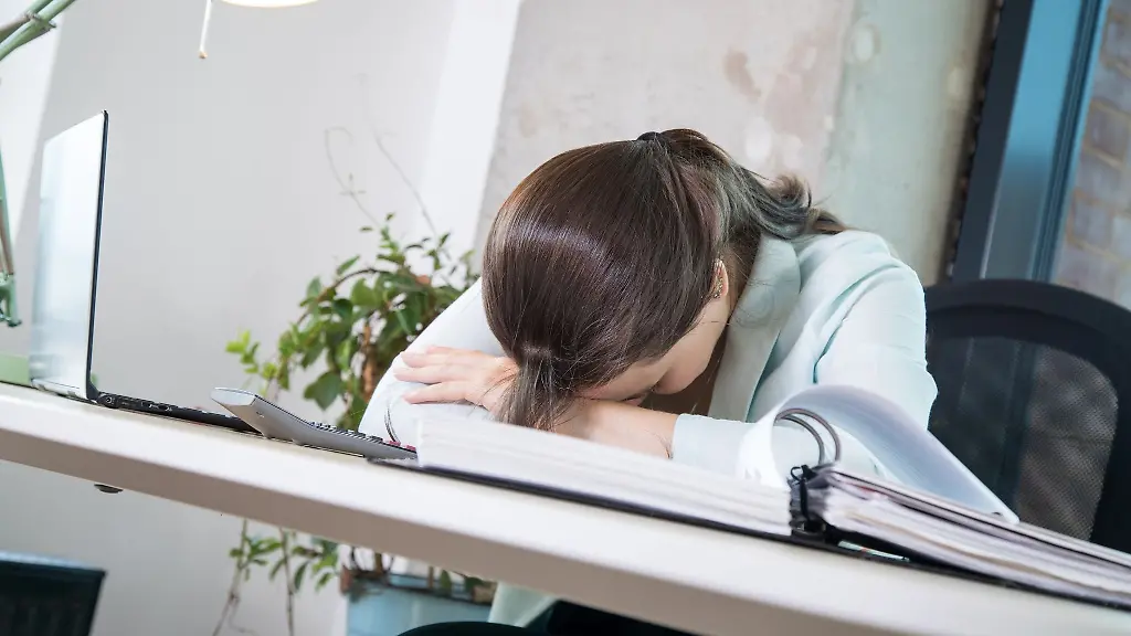 Warnsignale für Burn-out: Wie man die Anzeichen erkennt und Hilfe findet