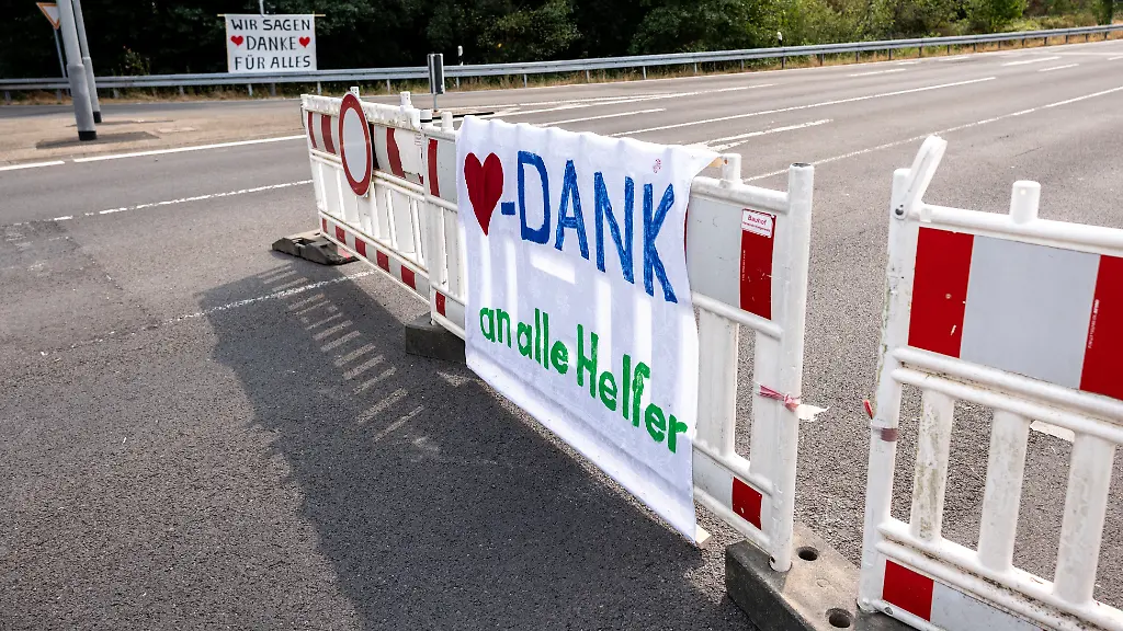Waldbrände in Belgien und NRW: Lage entspannt sich