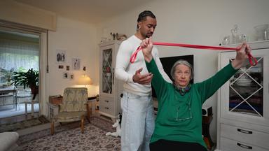 Einblicke in eine Generationen-WG: Louis und seine Oma