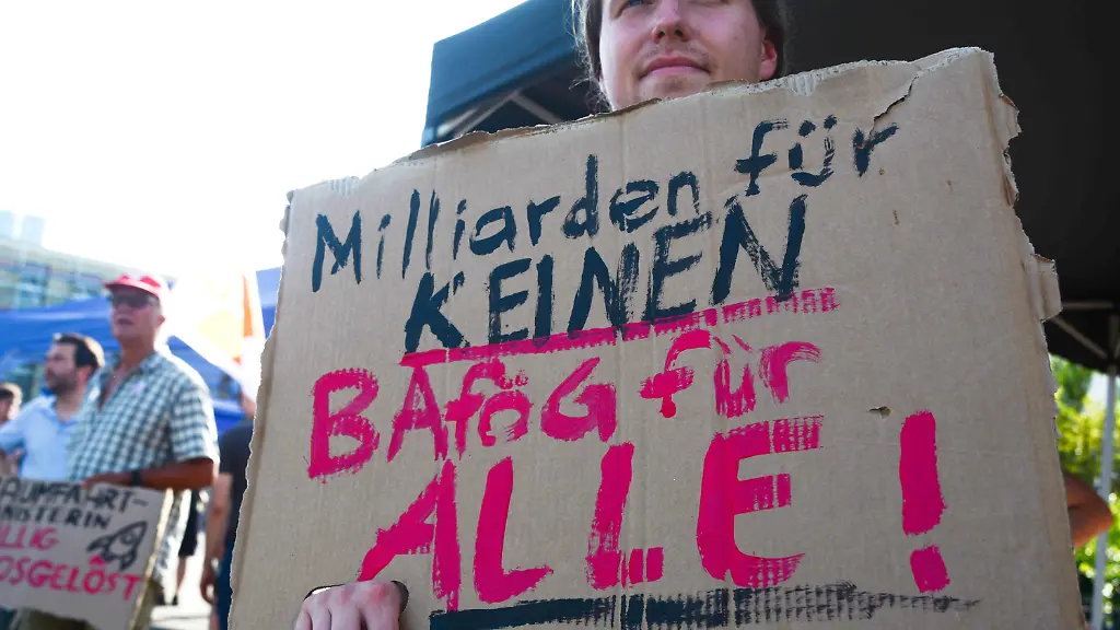 Rückgang der Bafög-Empfänger auf historischem Tiefststand