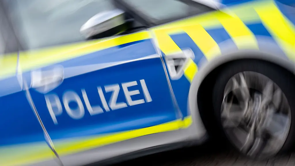 Radfahrerin in Sachsen bei Unfall mit Traktoranhänger tödlich verunglückt