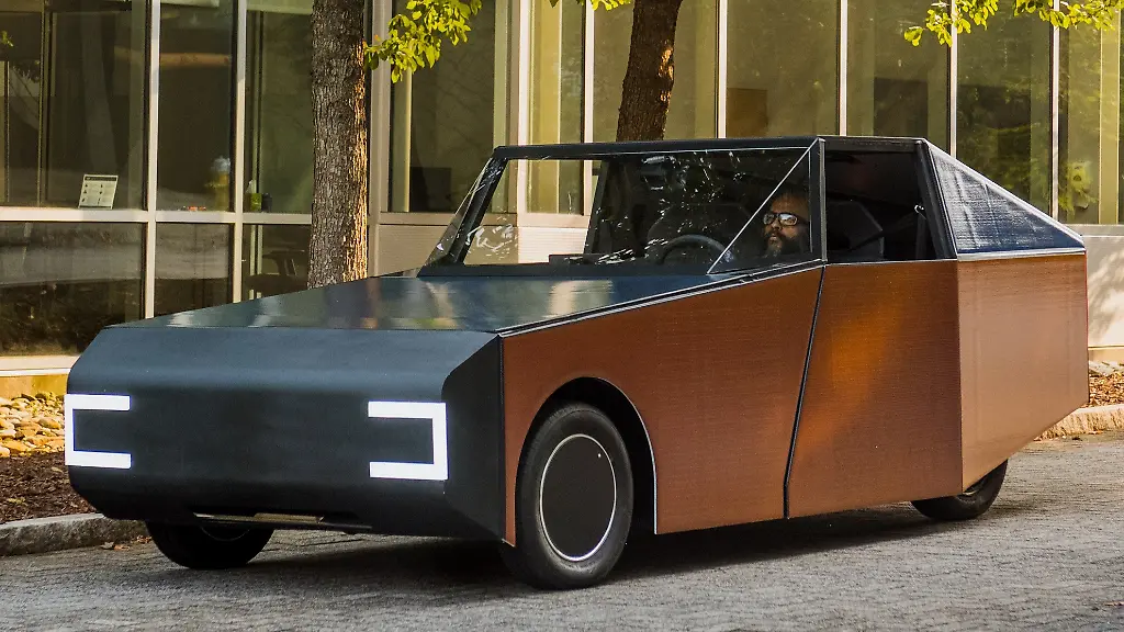 Solar-Coupé Luminetta von BMW und Clemson University erzeugt mehr Energie als benötigt
