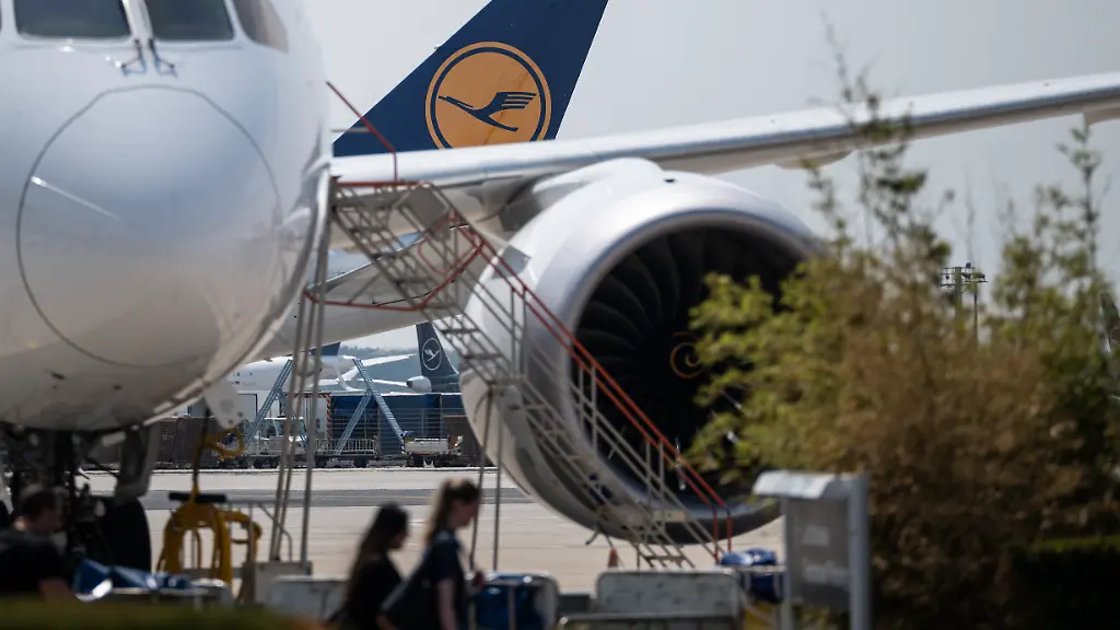 Lufthansa Erfahrungen mit Kerosinpreisen und Streiks