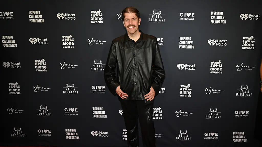 Perez Hilton muss sich nach Selbstverletzung operieren lassen