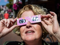 Großer Ansturm auf Sonnenfinsternis-Brillen in München