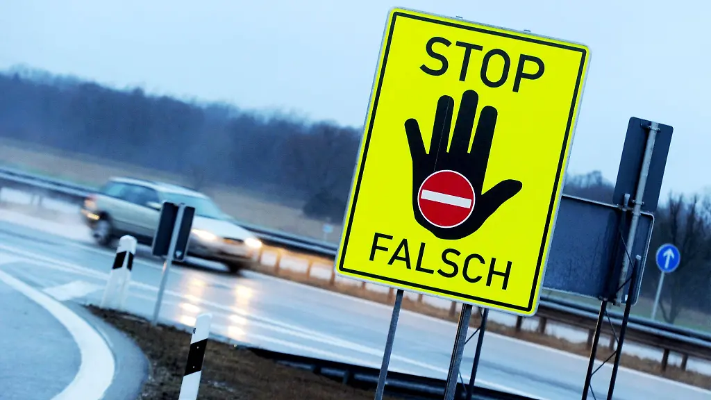 Richtige Reaktion bei Geisterfahrern auf der Autobahn