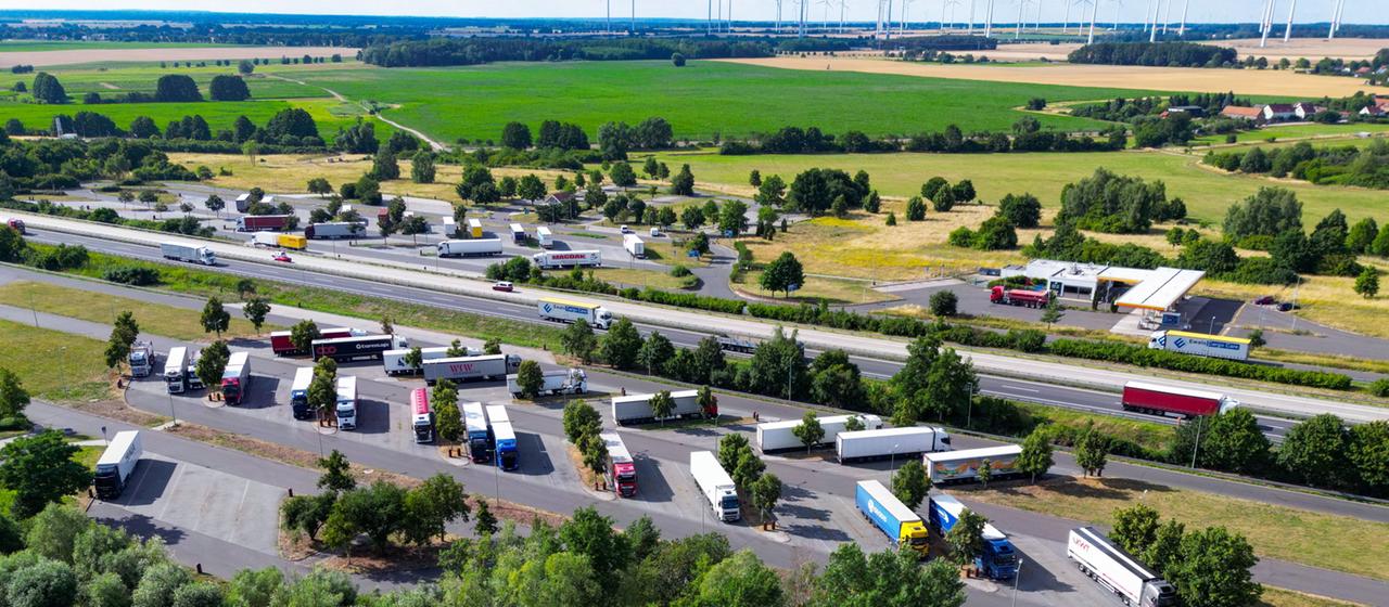 Lockerung des Lkw-Fahrverbots wegen Niedrigwasser