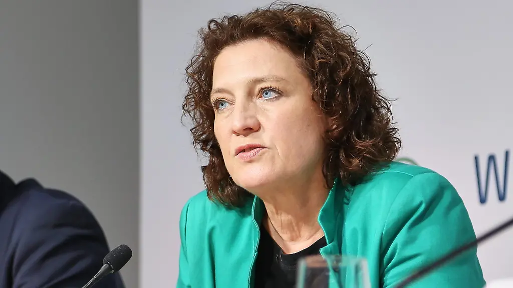 Acht-Milliarden-Loch in der Pflegeversicherung droht