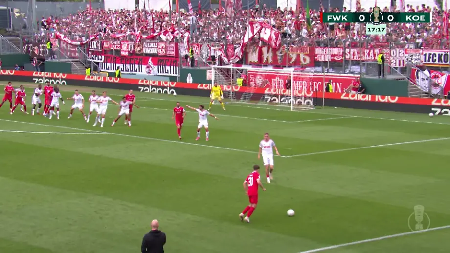 1. FC Köln und HSV meistern erste Pokalrunde