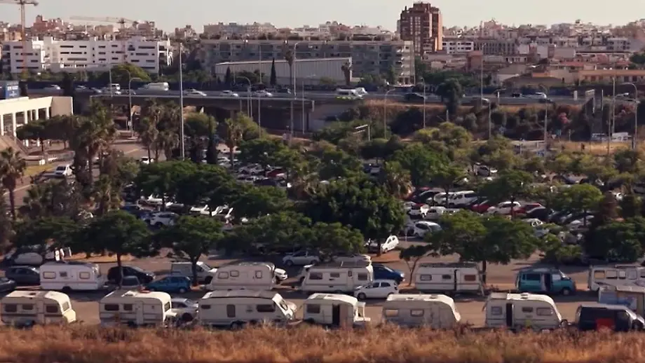 Tourismus in Mallorca: Wohnungsnot zwingt Familien in Wohnwagen