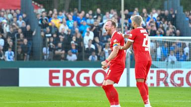 Arnold rettet Wolfsburg im DFB-Pokal