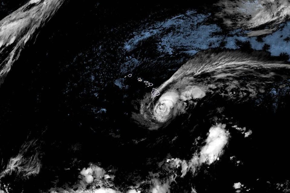 Tropensturm Lala: Hurrikan trifft Hawaii