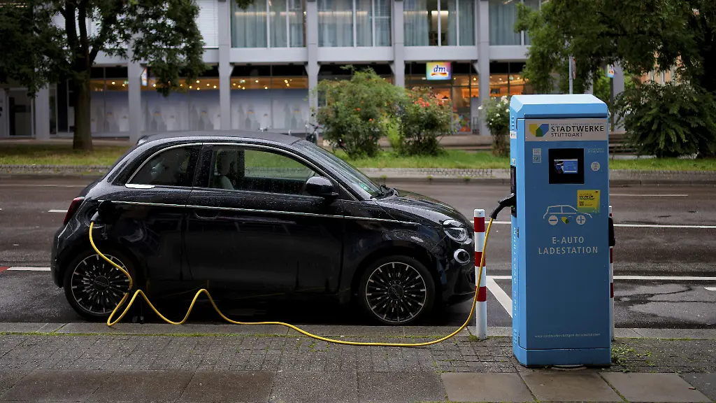 Elektro-Boom in der deutschen Autoindustrie: Vor- und Nachteile
